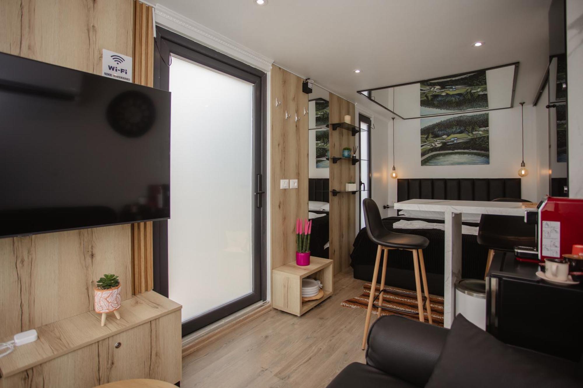 446 Tiny House Shiroke Villa ภายนอก รูปภาพ