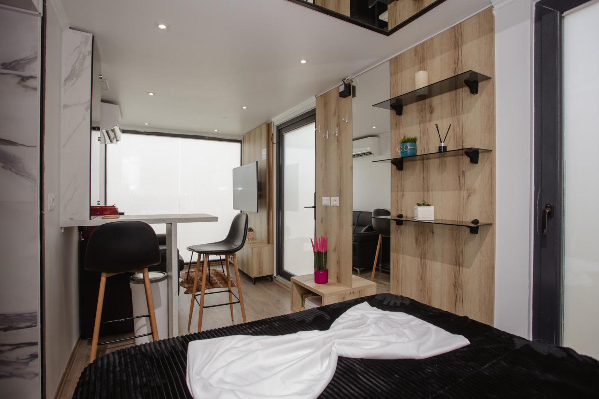446 Tiny House Shiroke Villa ภายนอก รูปภาพ